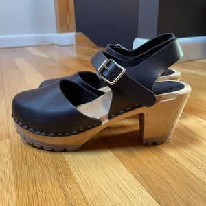 Abba Clog Sandal (Women), MIA brand, Black Leather, size 37, US 6.5/7